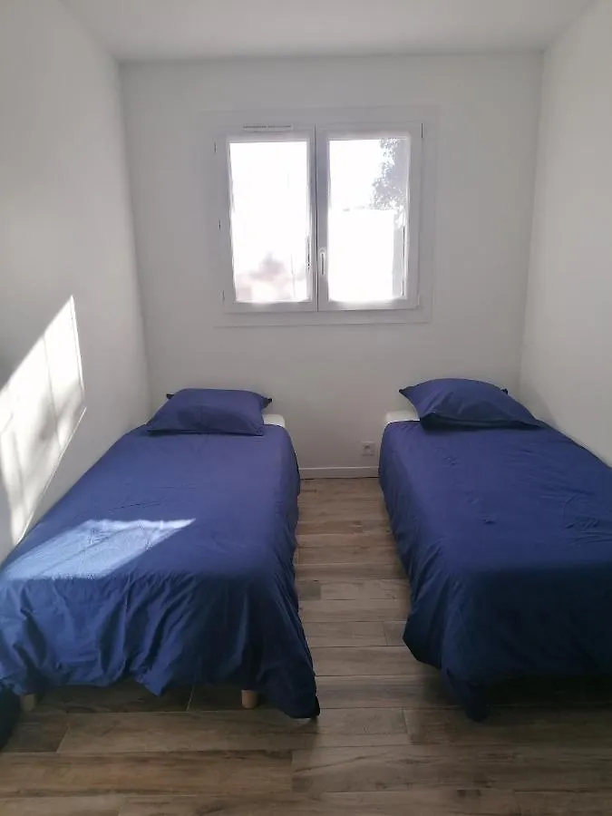 Lägenhet Appartement Aux Pieds Des Arenes Fréjus